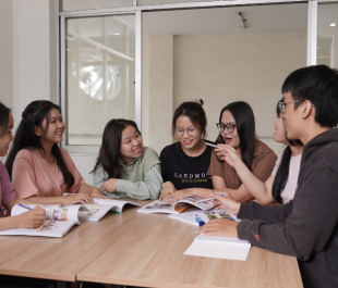 Khu tự học miễn phí